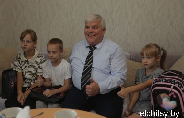 Первый звонок станет теплее