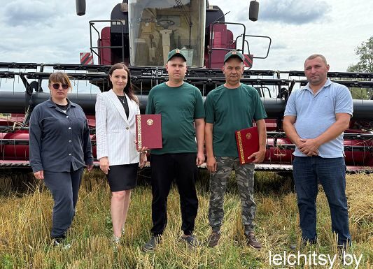 Чествование героев жатвы КУП «Заря Полесья»