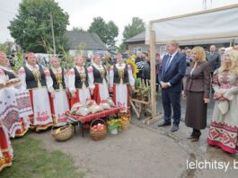 В каждом подворье — частичка родной земли