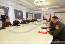 Лукашенко назвал полной глупостью кампанию в западных СМИ о военной угрозе со стороны России и Беларуси